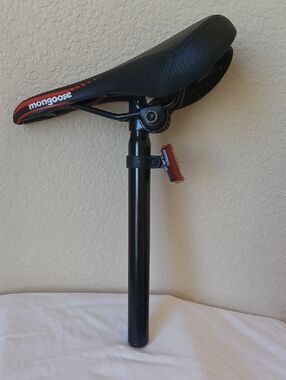 Mongoose Bicycle Adjustable Bike Seat with Post & Reflector Black Red White EUC